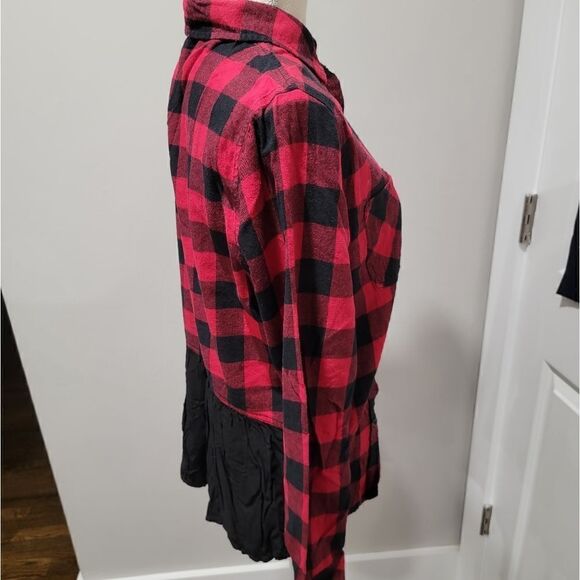 BEACH Lunch Lounge checkered LS Button up - Picture 4 of 5